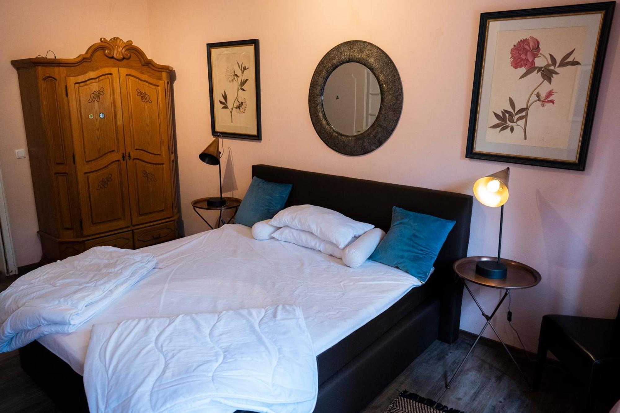 Hotel Und Restaurant Halbinsel Blieskastel Ngoại thất bức ảnh